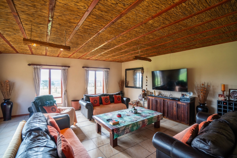5 Bedroom Property for Sale in Grahamstown Rural Eastern Cape